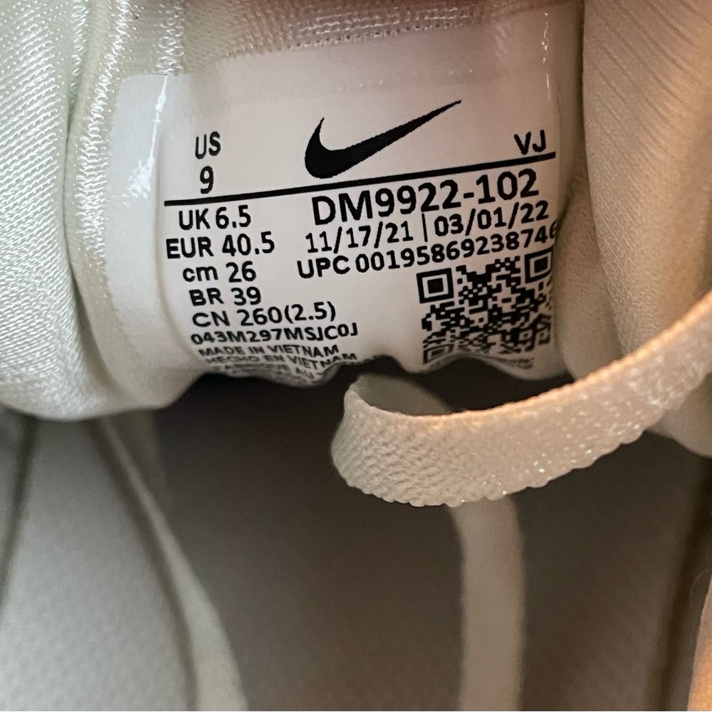 Nike Air Max 90 Futura Triple White (W) Sneakers Athletic Shoes - Picture 8 of 9